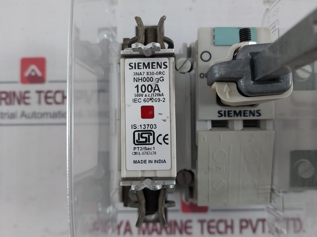 Siemens 3Kl8211-2Ha00 Heavy Duty Switch Disconnector Fuse 2 Pole 500V A.C./120Ka