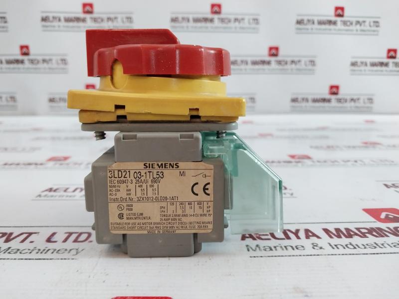 Siemens 3Ld2103-1Tl53 Switch Disconnector 50/60Hz 3Zx1012-0Ld20-1At1 2.5 Nm