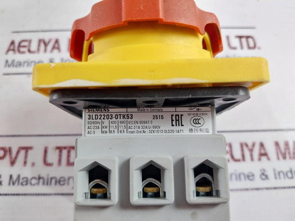 Siemens 3Ld2203-0Tk53/3Ld2203-otk53 Disconnector Switch 32A 690V 50/60Hz