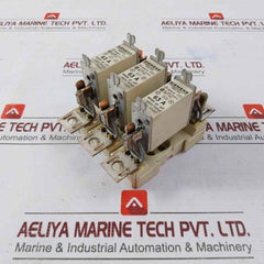Siemens 3Na3 822 Fuse Holder With Fuses Hrc Ii-misc Ac 600V Ir 100Ka
