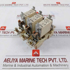 Siemens 3Na3 822 Fuse Holder With Fuses Hrc Ii-misc Ac 600V Ir 100Ka