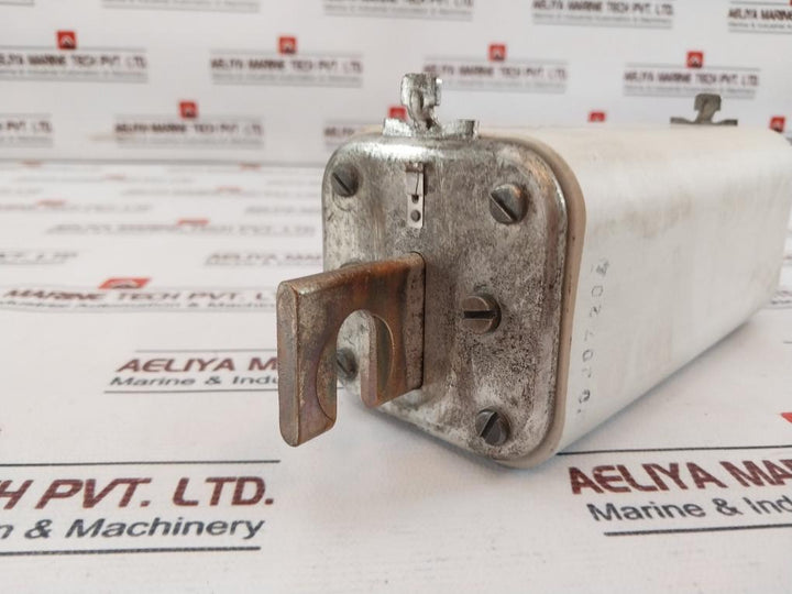 Siemens 3Ne7 636 Fuse 630A 2000V A.C.
