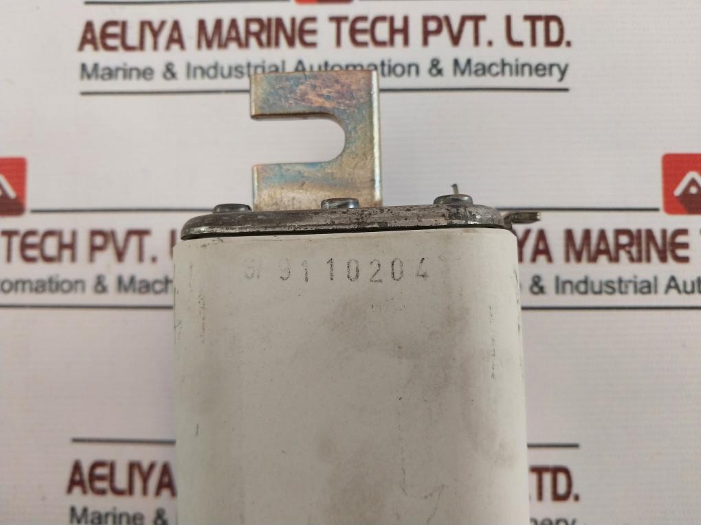 Siemens 3Ne7 636 Fuse 630A 2000V A.C.