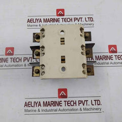 Siemens 3Nh8 02 Fuse Base Ceramic Flat Terminal 125A,500V