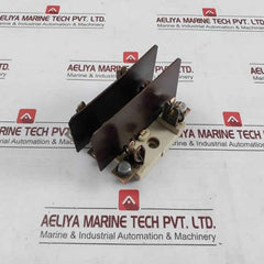 Siemens 3Nh8 02 Fuse Base Ceramic Flat Terminal 125A,500V