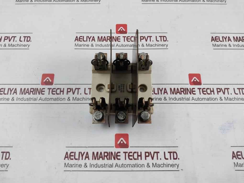 Siemens 3Nh8 02 Fuse Base Ceramic Flat Terminal 125A,500V