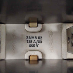 Siemens 3Nh8 02 Fuse Base Ceramic Flat Terminal 125A,500V
