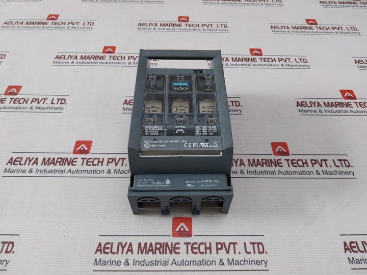 Siemens 3Np1133-1Ca10 Fuse Switch Disconnector Iec/En 60947-3 Ue 50/60Hz 690Vac