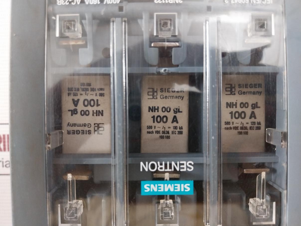 Siemens 3Np1133-1Ca10 Fuse Switch Disconnector Iec/En 60947-3 Ue 50/60Hz 690Vac