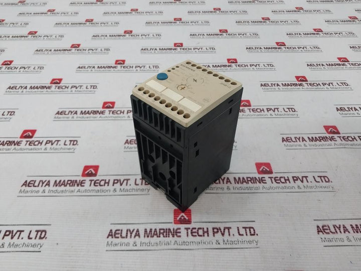 Siemens 3Rb1246-1Qg00 Electronic Overload Relay 3Zx1012Orb121Aa1