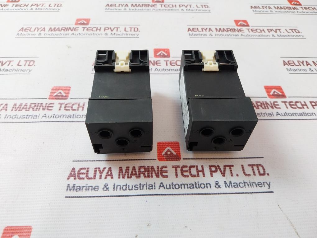 Siemens 3Rb2906-2Bg1 Current Transformer Ip20