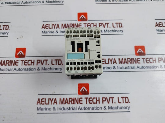 Siemens 3Rh1122-2Bb40 Contactor Relay 10A 600V Ac 3Zx1012-0Rh11-1Aa1