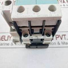 Siemens 3Rh1131-1Bb40 Contactor Relay 3Zx1012-0Rh11-1Aa1 Dc24V 690V 10A