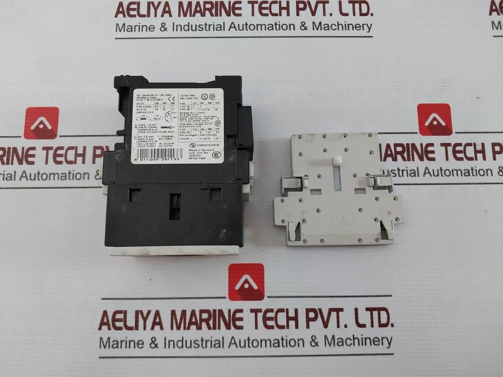Siemens 3Rh1131-1Bb40 Contactor Relay 3Zx1012-0Rh11-1Aa1 Dc24V 690V 10A 600Vac