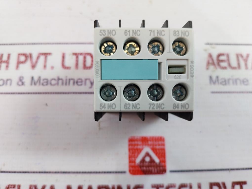 Siemens 3Rh1911-1Ga22 Auxiliary Contact Block 10A 690V Gb14048.5/50Hz