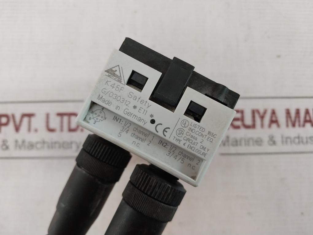 Siemens 3Rk1205-0Bq00-0Aa3 As-i Safe Compact Module K45F Digital Safety 2Fi S0.B