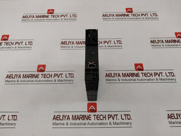 Siemens 3Rm1202-2Aa04 Ac Semiconductor Reversing Starter 50/60Hz Ip20 10A