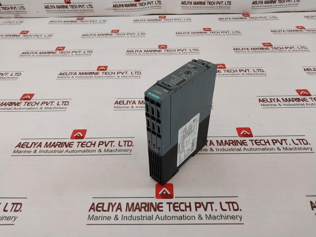 Siemens 3Rm1202-2Aa04 Ac Semiconductor Reversing Starter 50/60Hz Ip20 10A