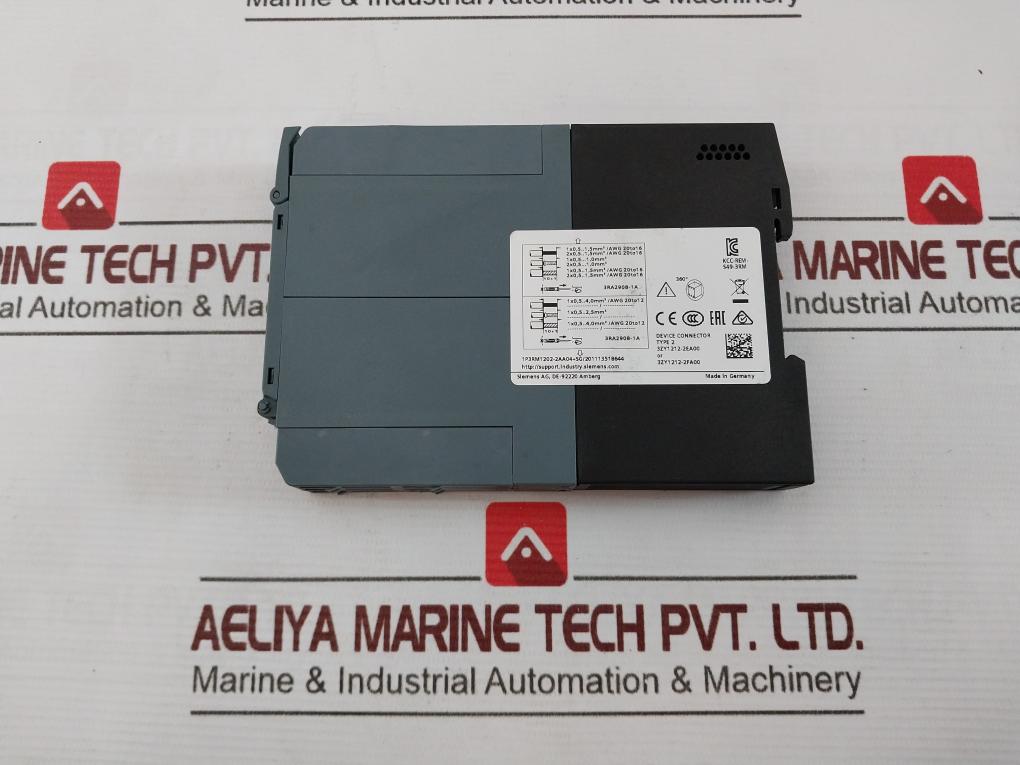 Siemens 3Rm1202-2Aa04 Ac Semiconductor Reversing Starter 50/60Hz Ip20 10A