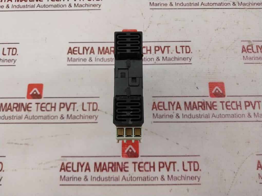 Siemens 3Rn1010-1Cm00 Thermistor Motor Protection Relay 3Zx1012-0Rn10-1Aa1 300V