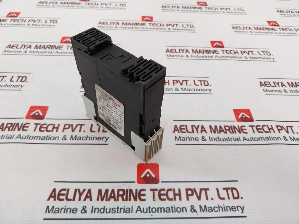 Siemens 3Rp1513-1Ap30 Time Relay 5-100 Secs, 200-240V, 50/60Hz