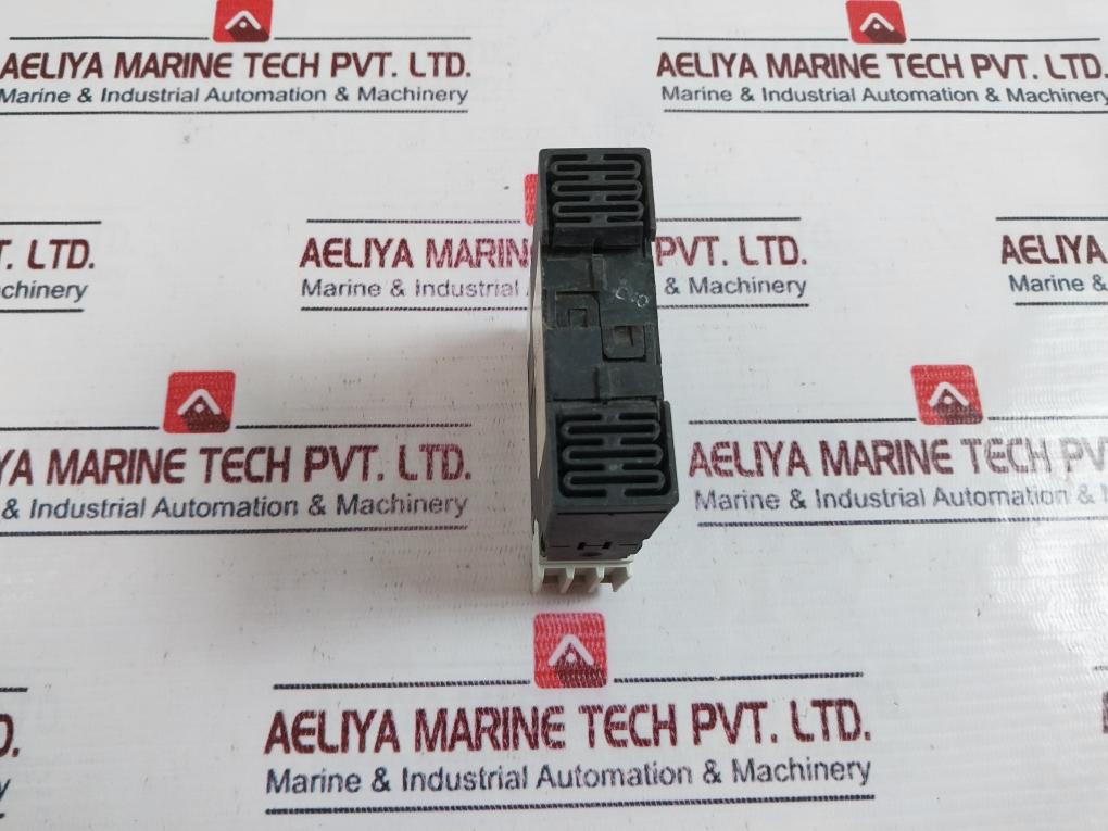 Siemens 3Rp1525-1Ap30 Time Relay Vde 0660
