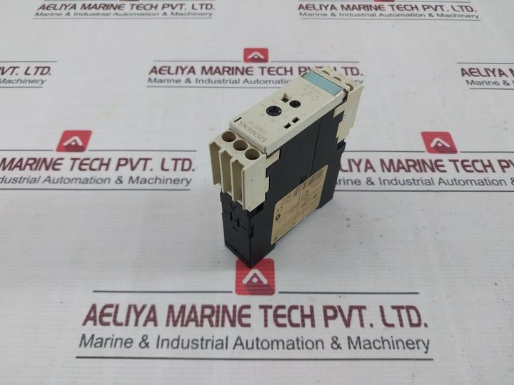 Siemens 3Rp1525-1Ap30 Time Relay Iec61812-1 Ui300V B300/R300 3Zx1012-0Rp15-1Aa1