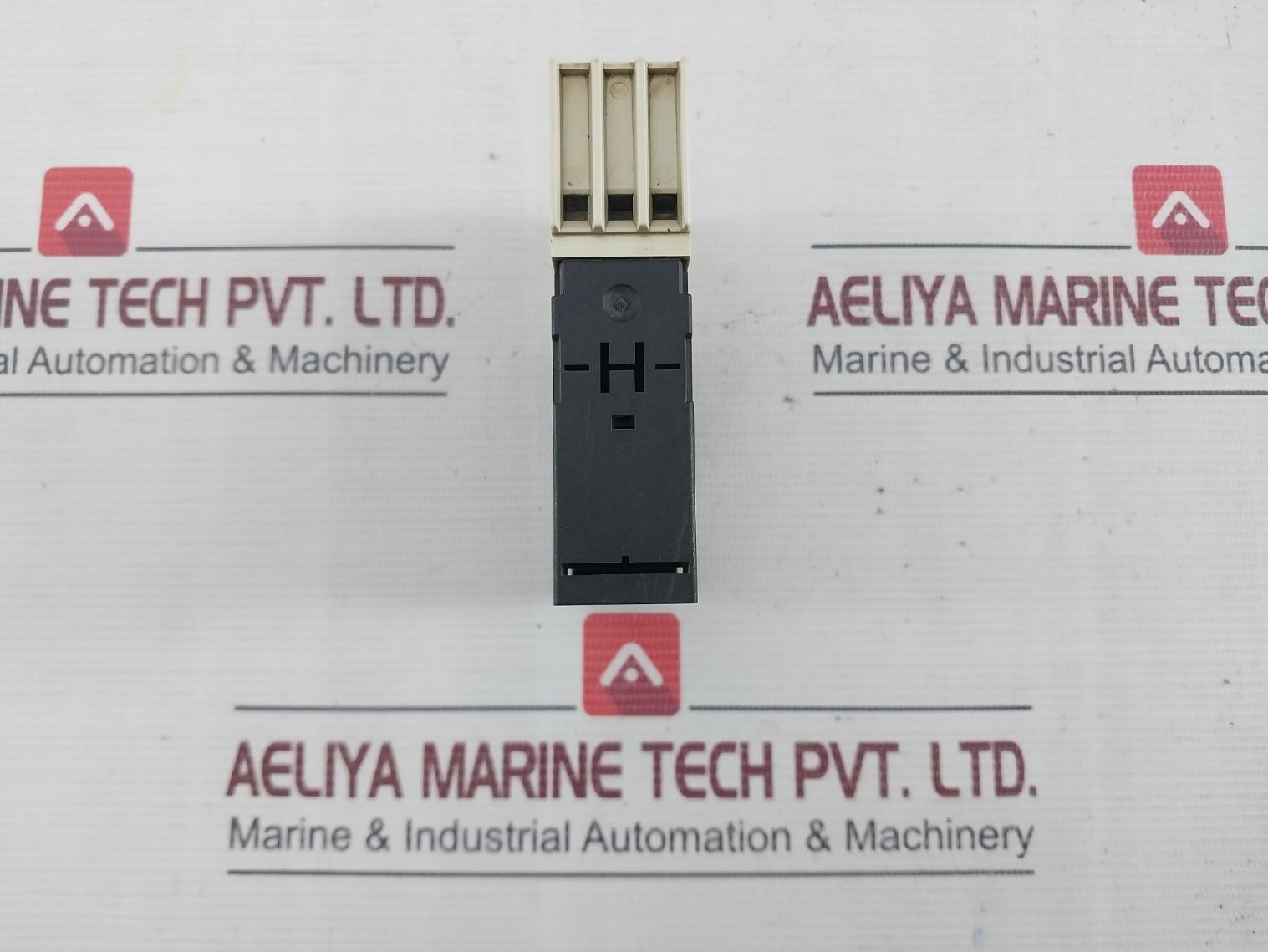 Siemens 3Rp1525-1Ap30 Time Relay Iec61812-1 Ui300V B300/R300 3Zx1012-0Rp15-1Aa1