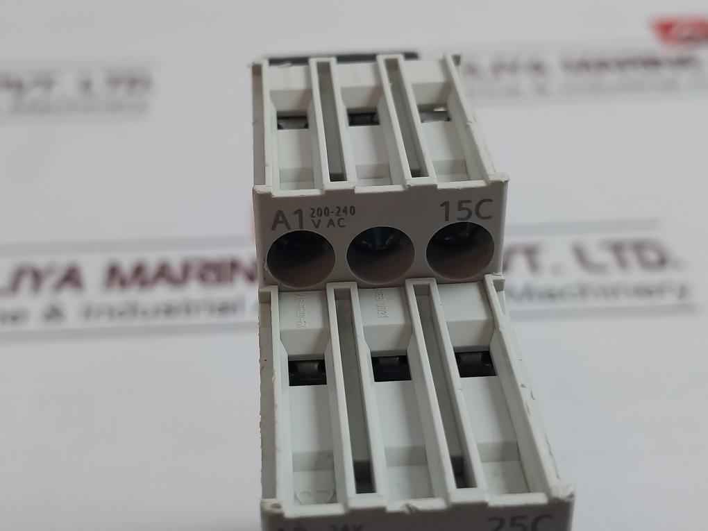 Siemens 3Rp1525-1Bp30 On-delay Timer Relay 24Vac/Dc 200-240V/Ac