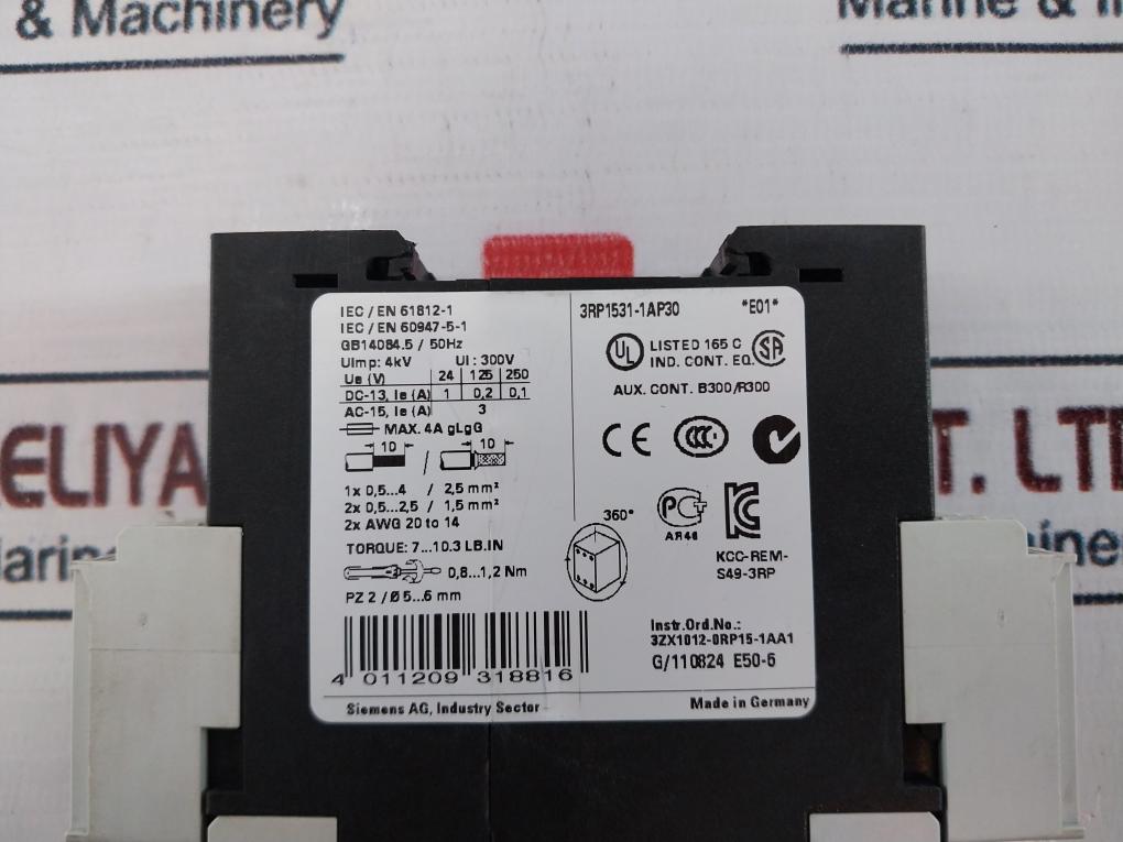 Siemens 3Rp1531-1Ap30 Time Relay 3Xz1012-0Rp15-1Aa1