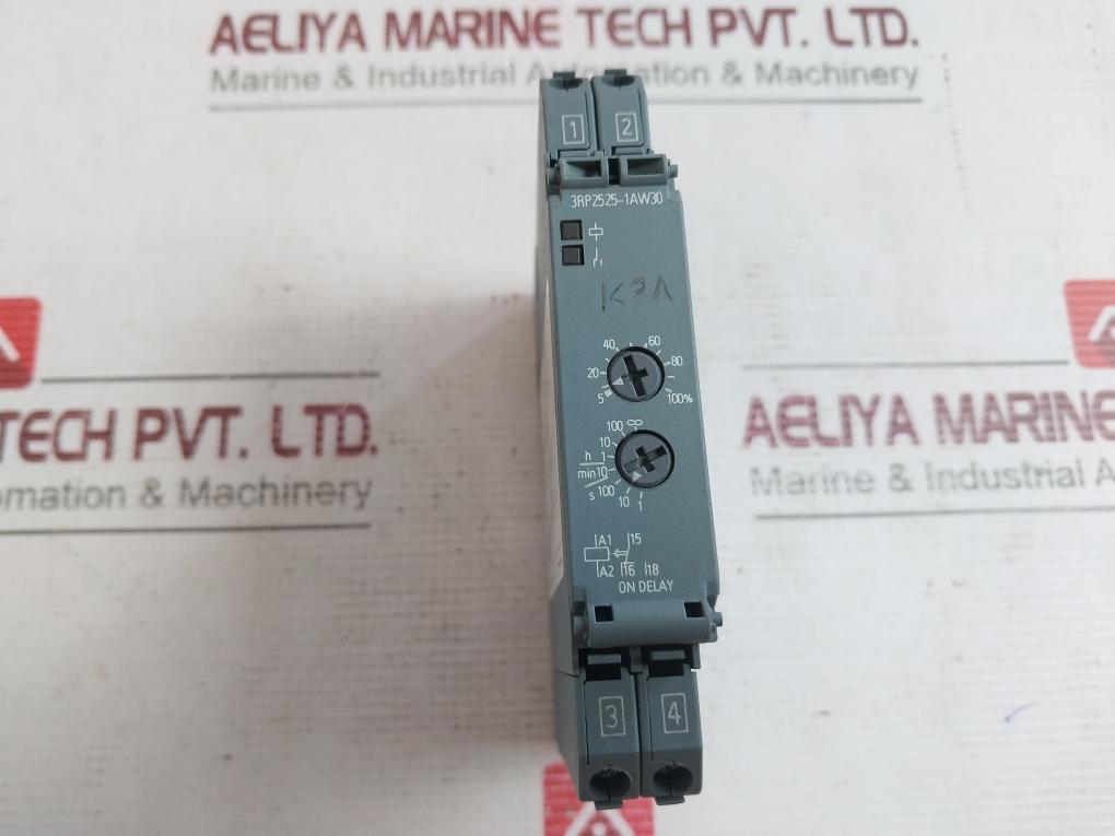 Siemens 3Rp2525-1Aw30 Timing Relay Ip20 12-240V Ac/Dc 50/60Hz 5A 300V 4Kv