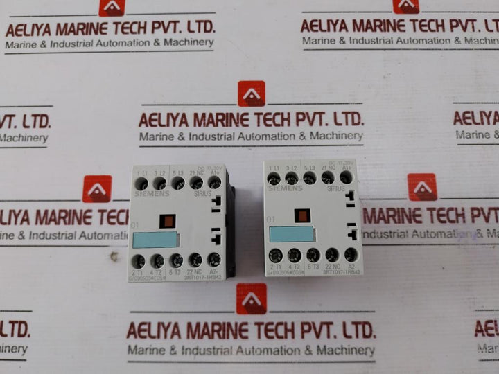 Siemens 3Rt1017-1Hb42 Power Contactor 3Zx1012-0Rh11-1Aa1 Dc 17-30V