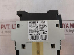 Siemens 3Rt1025-1A..0 Contactor With Auxiliary Contact Block 3Zx1012-0Rt02-1Aa1