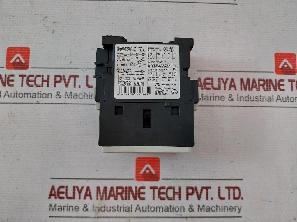 Siemens 3Rt1025-1A..0 Power Contactor 3Zx1012-0Rt02-1Aa1 690V 35A 600Vac 50/60Hz