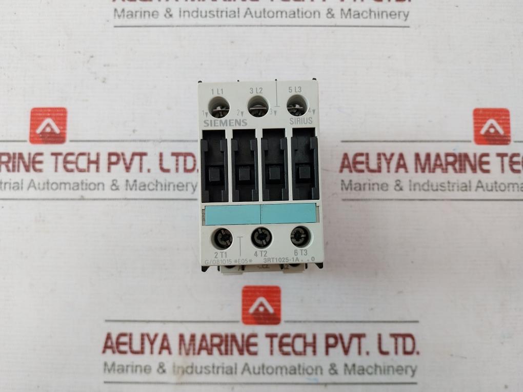 Siemens 3Rt1025-1A..0 Power Contactor 3Zx1012-0Rt02-1Aa1 690V 35A 600Vac 50/60Hz