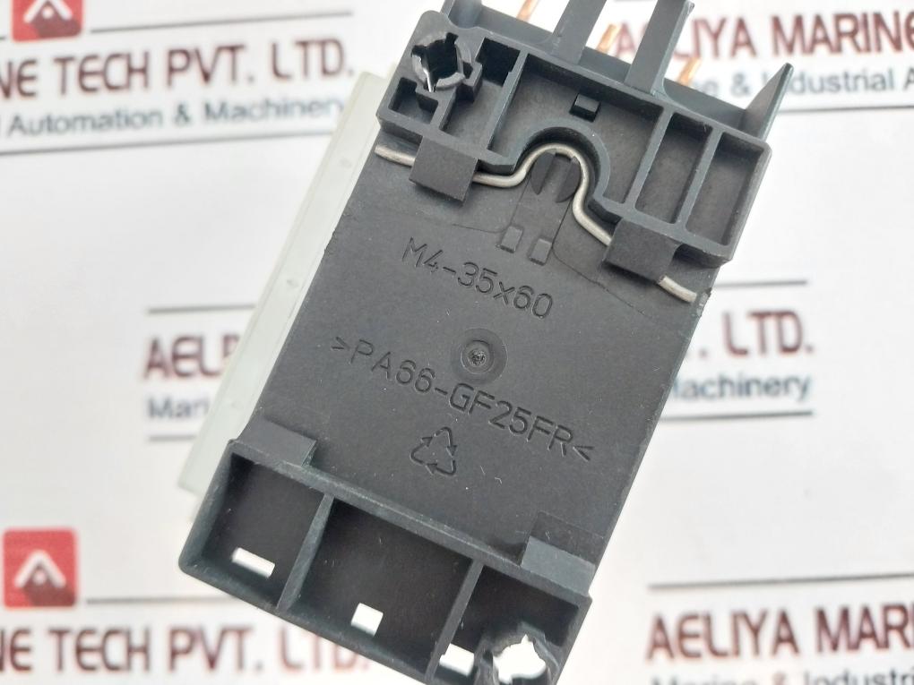 Siemens 3Rt1026-1A..0 Contactor 40A 690V