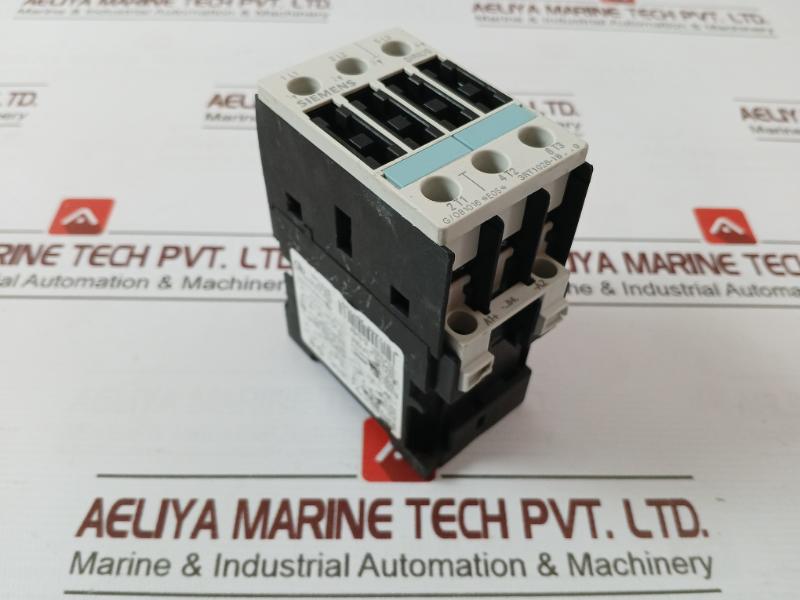 Siemens 3Rt1026-1B..0 Sirius Motor Starter Contactor 690V Hw02010-7003B 35A 600V Ac