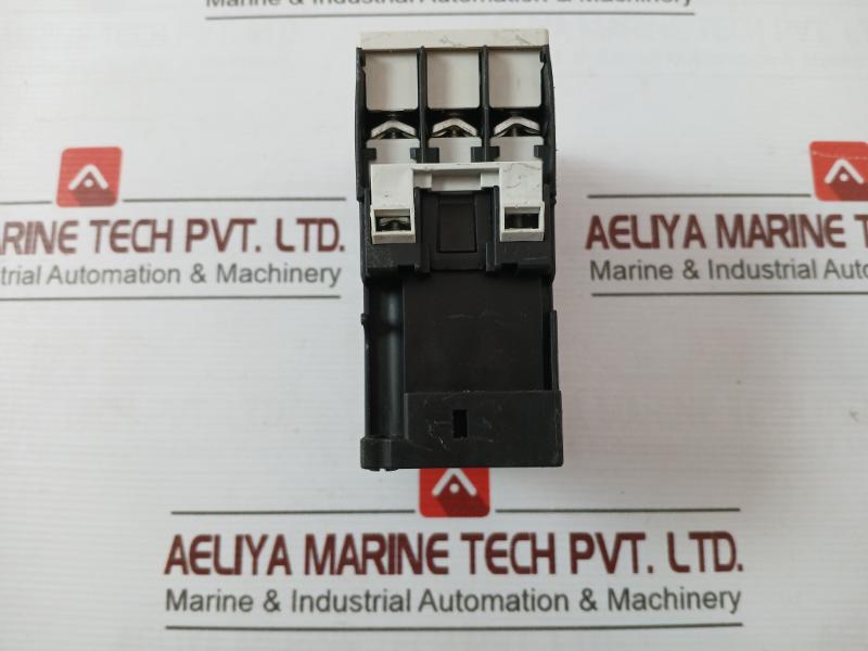 Siemens 3Rt1026-1B..0 Sirius Motor Starter Contactor 690V Hw02010-7003B 35A 600V Ac