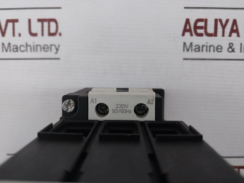Siemens 3Rt1034-1Al20 Power Contactor 3Rt1926-1Bd00 45A 600Vac 230V 50/60Hz