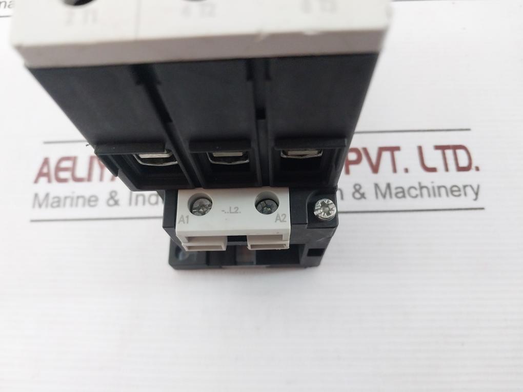 Siemens 3Rt1034-1Al20 Power Contactor 3Rt1926-1Bd00 45A 600Vac 230V 50/60Hz