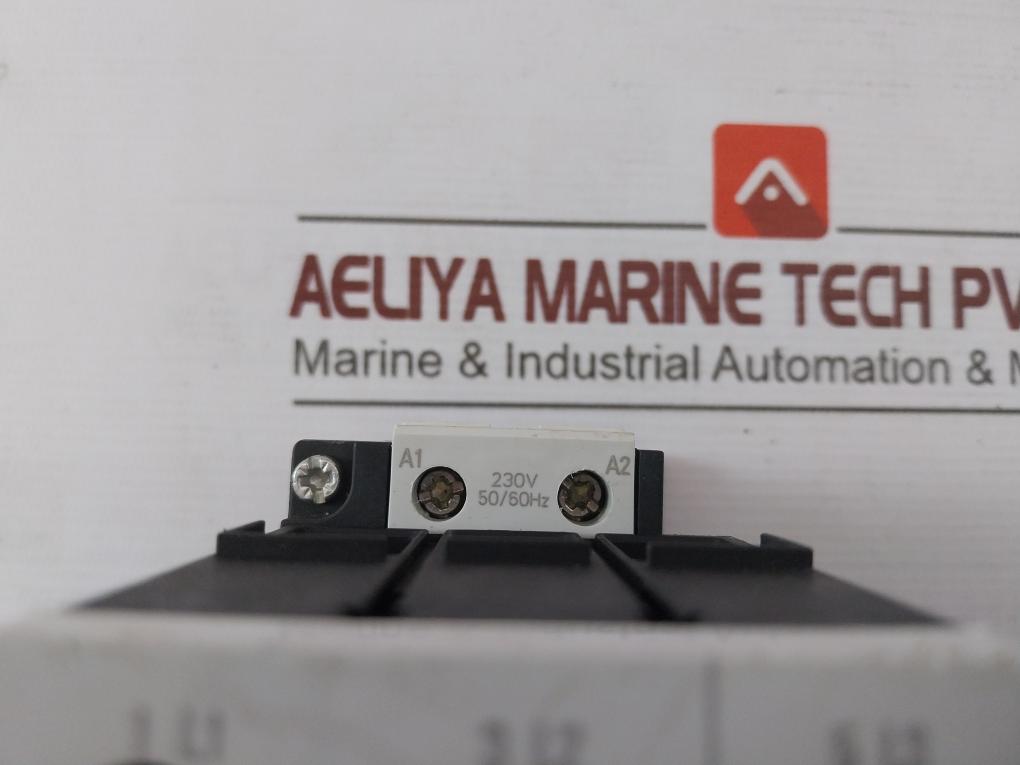 Siemens 3Rt1034-1Al20 Power Contactor 4-2003/50Hz 3Rt1926-1Bd00 G/081110