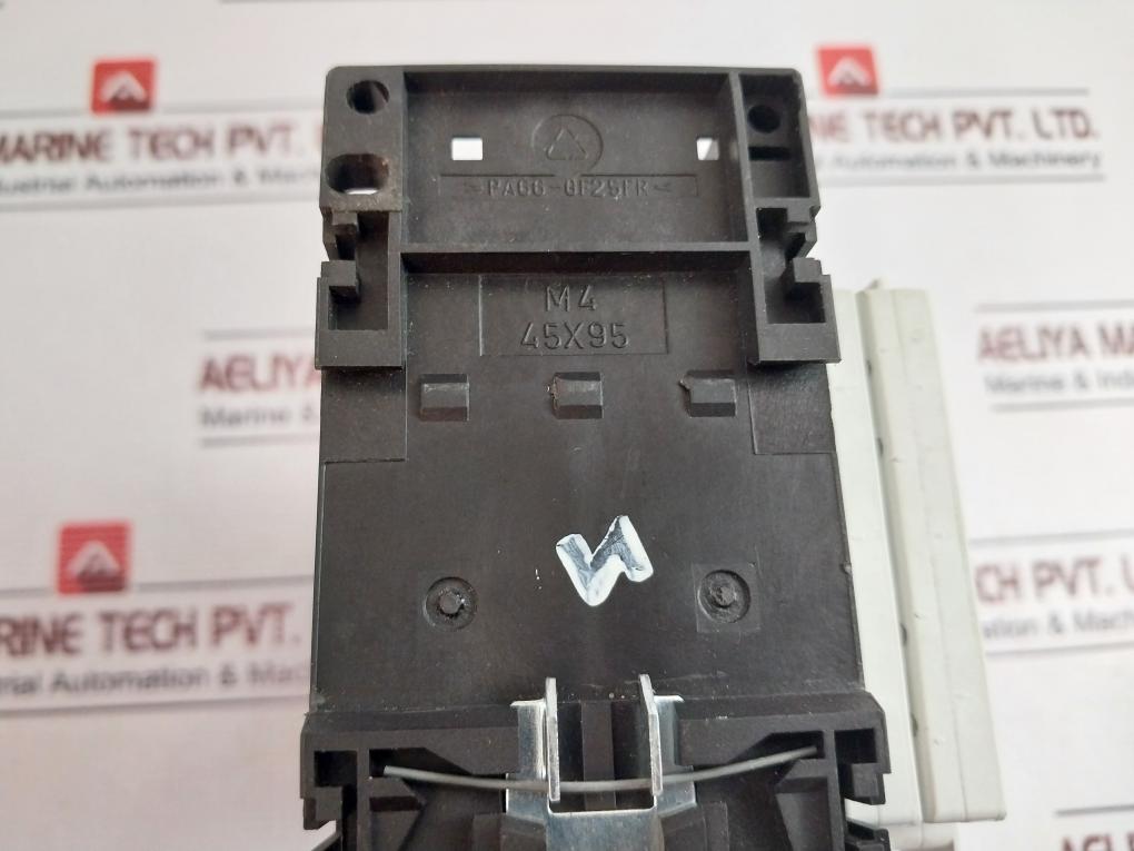 Siemens 3Rt1034-1An10 Power Contactor With Auxiliary Switch Block 3Rh1921-1Ha22