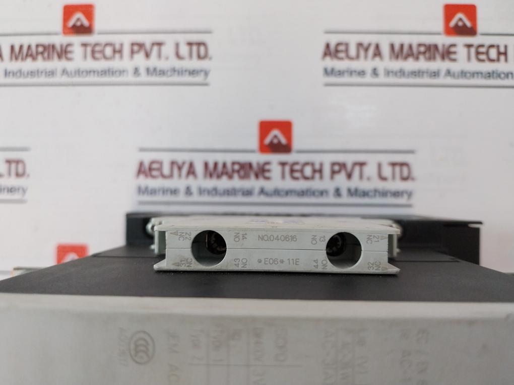 Siemens 3Rt1054-1Ap36 Contactor 140A 600V