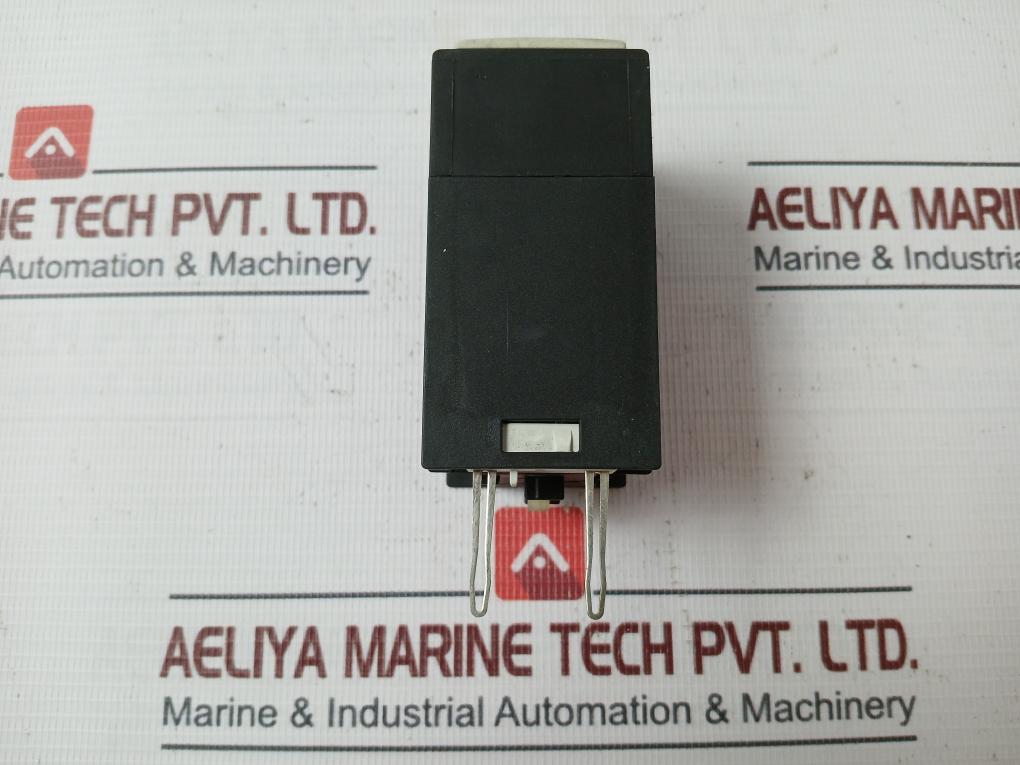 Siemens 3Rt1916-2Ed31 Solid-state Time-delay Relay Ac 200-240V Iec 255 Vde 0660