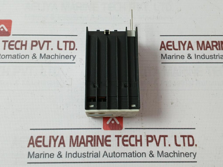 Siemens 3Rt1916-2Ed31 Solid-state Time-delay Relay Ac 200-240V Iec 255 Vde 0660