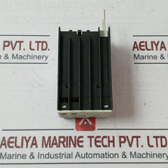Siemens 3Rt1916-2Ed31 Solid-state Time-delay Relay Ac 200-240V Iec 255 Vde 0660
