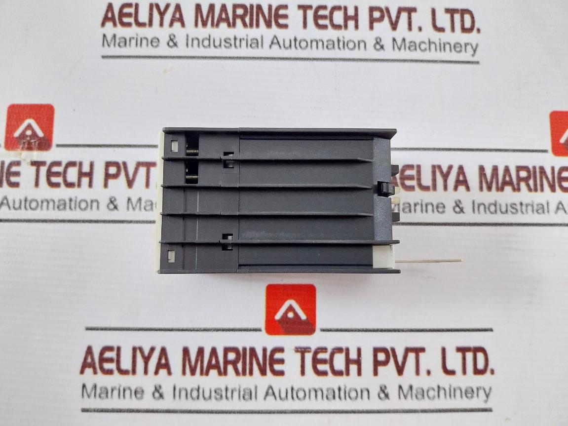 Siemens 3Rt1916-2Fl31 Relay Auxiliary Switch Ac/Dc 200-240V 5-100S