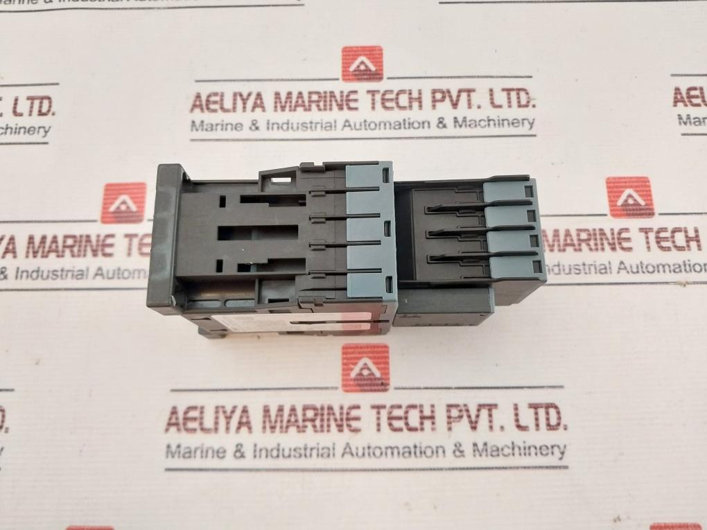 Siemens 3Rt2017-2Bb42, 3Rh2911-2Fa22 Contactor W/ Surge Arrestor 3Rt2916-1Dg00