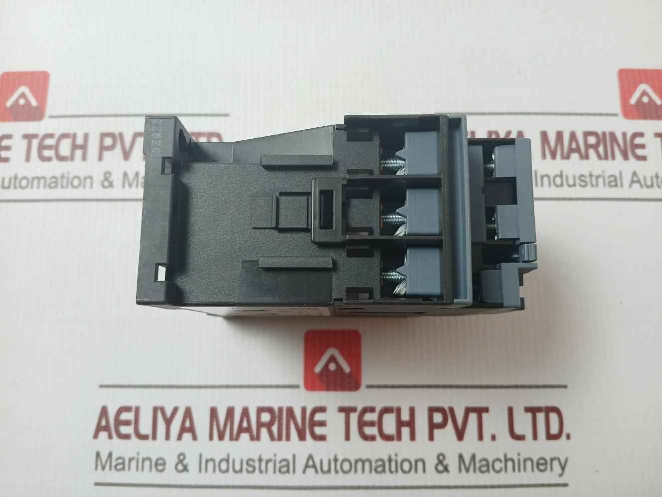 Siemens 3Rt2026-1Ab00 Sirius 3 Pole Power Contactor 24 Vac 25A 11W