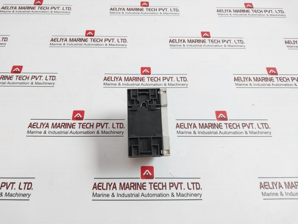Siemens 3Rv1011-1Ea10 Motor Protection Circuit Breaker 3Rv1901-1A 10A/Ui 690V